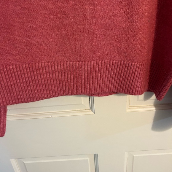 CeCe Women’s Rose Color Sweater - Picture 3 of 6